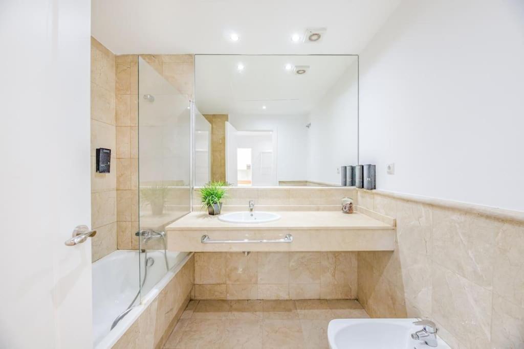 Great Location 2 Pools At Aloha Royal Rdr385 *